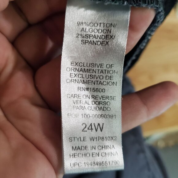 Democracy Shorts Womens 24W Gray "Ab"solution Stretch Denim Bermuda - Picture 3 of 12